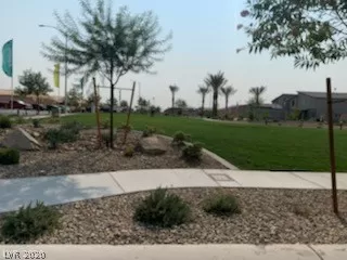 Photo #3: 2226890 Listing 