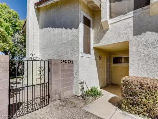 Photo #2: 2226897 Listing 