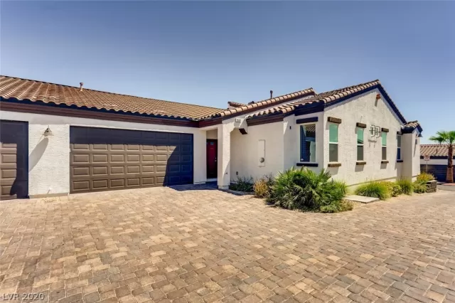 MLS: 2226910 Condo For Sale