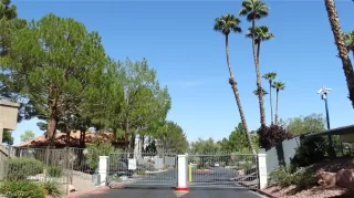 Photo #3: 2226948 Listing 