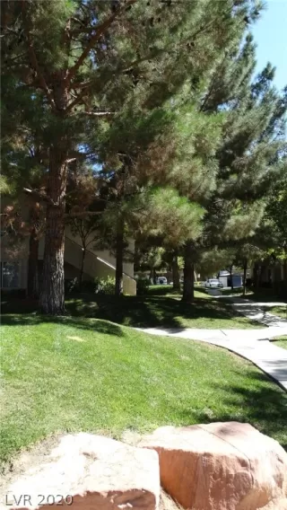 Photo #4: 2226948 Listing 