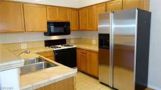 Photo #5: 2226948 Listing 