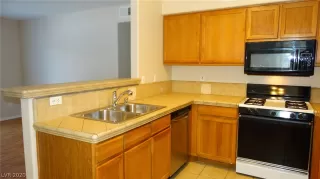 Photo #6: 2226948 Listing 