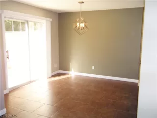 Photo #3: 2227027 Listing 