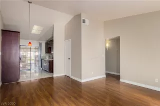 Photo #2: 2227077 Listing 