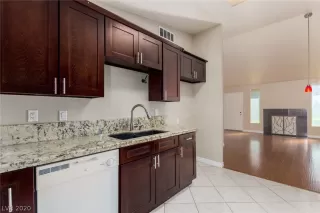 Photo #4: 2227077 Listing 