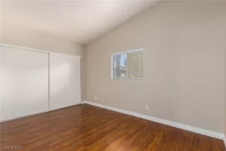 Photo #5: 2227077 Listing 