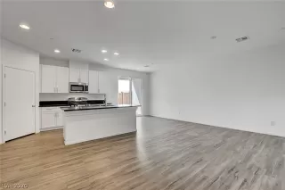 Photo #2: 2227146 Listing 