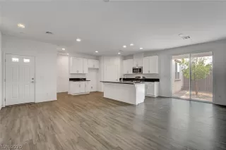 Photo #3: 2227146 Listing 