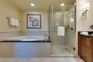 Photo #1: 2227208 Listing 