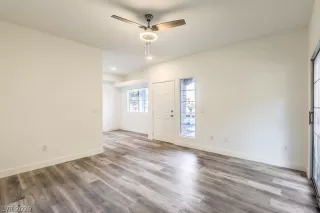 Photo #2: 2227209 Listing