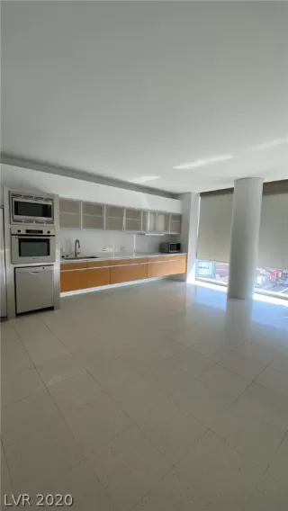 Photo #2: 2227215 Listing