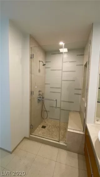 Photo #6: 2227215 Listing