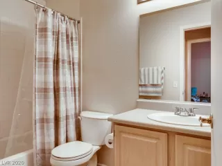 Photo #6: 2227217 Listing