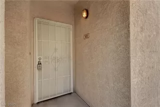 Photo #1: 2227229 Listing