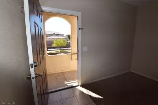 Photo #3: 2227257 Listing