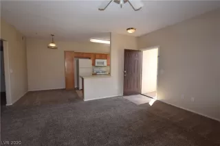 Photo #4: 2227257 Listing