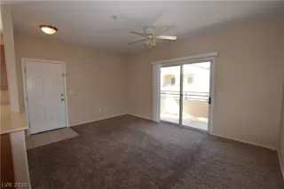 Photo #5: 2227257 Listing