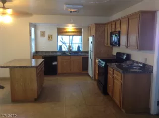 Photo #4: 2227265 Listing 