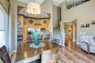 Photo #4: 2227308 Listing