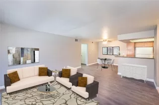 Photo #1: 2227325 Listing 