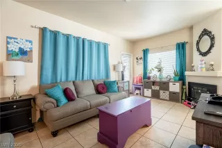 Photo #3: 2228341 Listing 