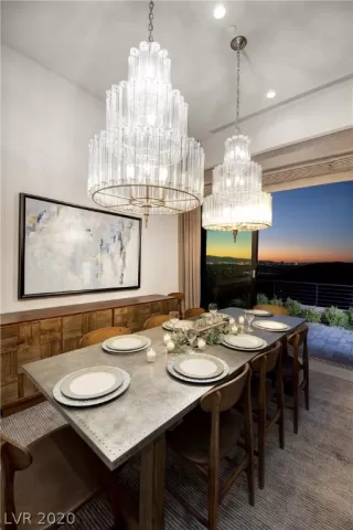 Photo #4: 2228407 Listing 