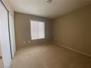 Photo #4: 2228420 Listing 