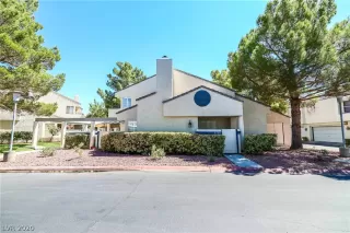 Photo #3: 2228427 Listing