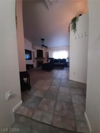 Photo #3: 2228429 Listing 