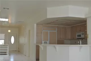 Photo #2: 2228464 Listing 