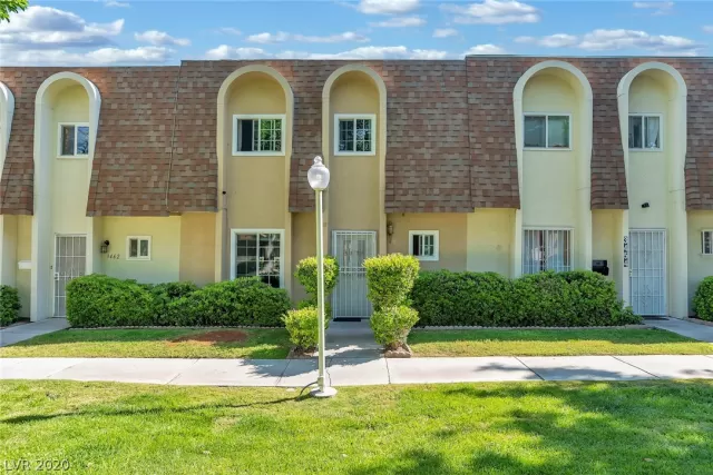 MLS: 2228497 Condo For Sale