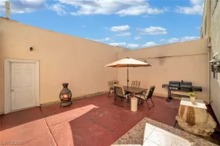 Photo #3: 2228497 Listing 