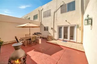 Photo #4: 2228497 Listing 