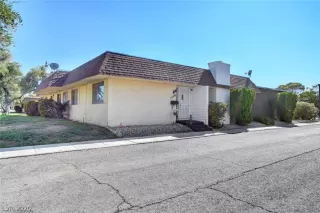 Photo #2: 2228525 Listing 