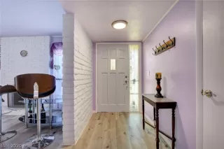 Photo #4: 2228525 Listing 