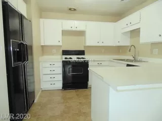 Photo #1: 2228528 Listing