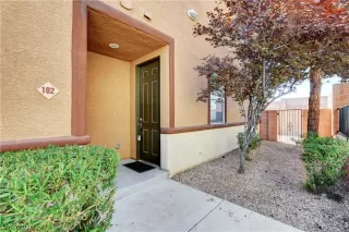 Photo #2: 2228534 Listing