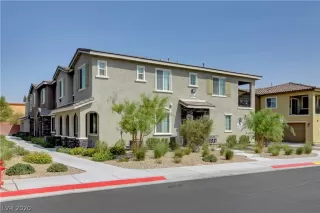 Photo #1: 2228547 Listing