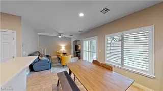 Photo #6: 2228559 Listing