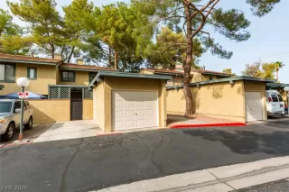 Photo #3: 2228596 Listing 