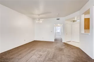 Photo #3: 2228598 Listing