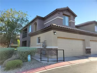 Photo #2: 2228663 Listing