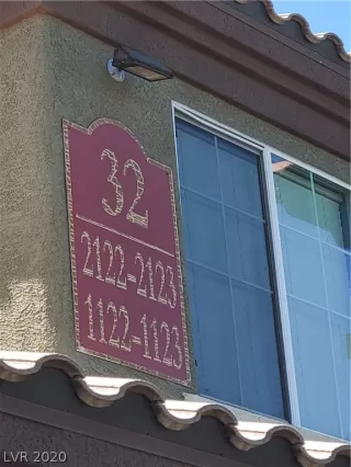 Photo #4: 2228663 Listing