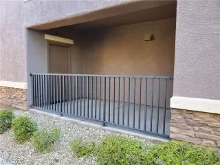 Photo #6: 2228663 Listing