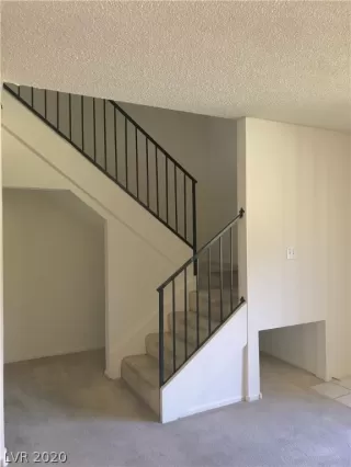 Photo #2: 2228734 Listing