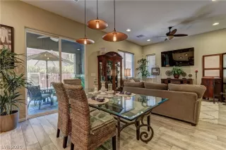 Photo #6: 2228743 Listing 