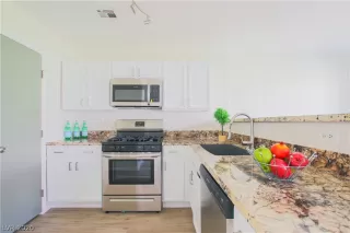 Photo #1: 2228771 Listing 