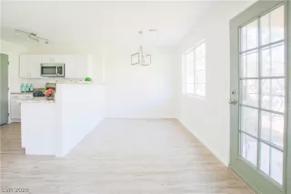 Photo #4: 2228771 Listing 