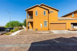 Photo #1: 2228788 Listing